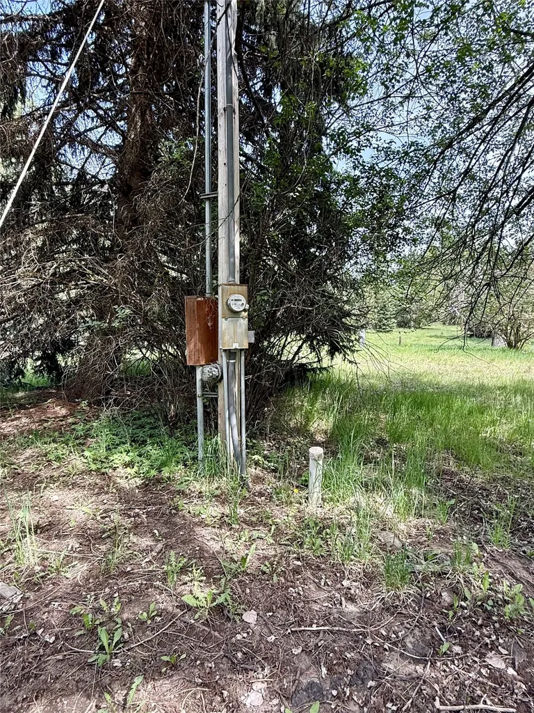 7 & Nhn Old Cottonwood Lane Trout Creek MT 59874