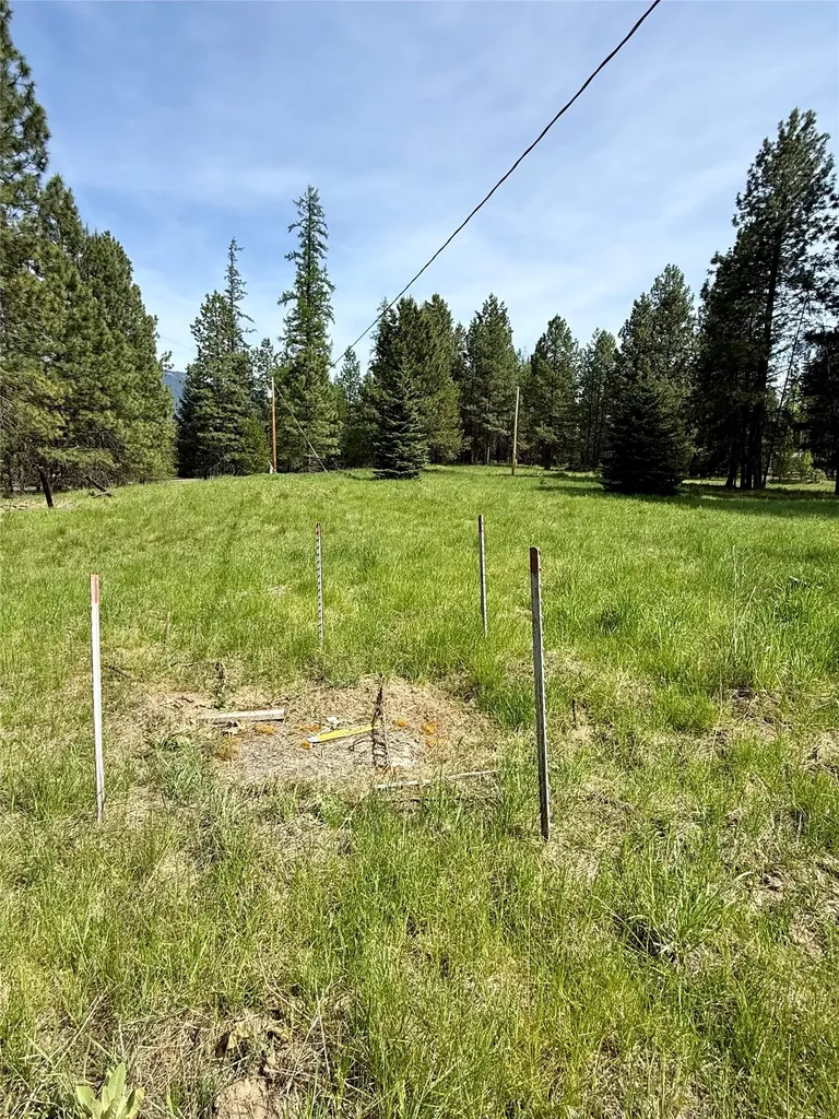 7 & Nhn Old Cottonwood Lane Trout Creek MT 59874