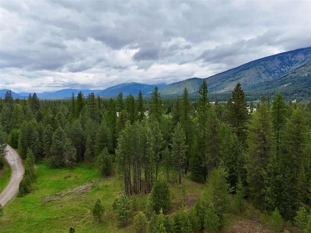 7 & Nhn Old Cottonwood Lane Trout Creek MT 59874