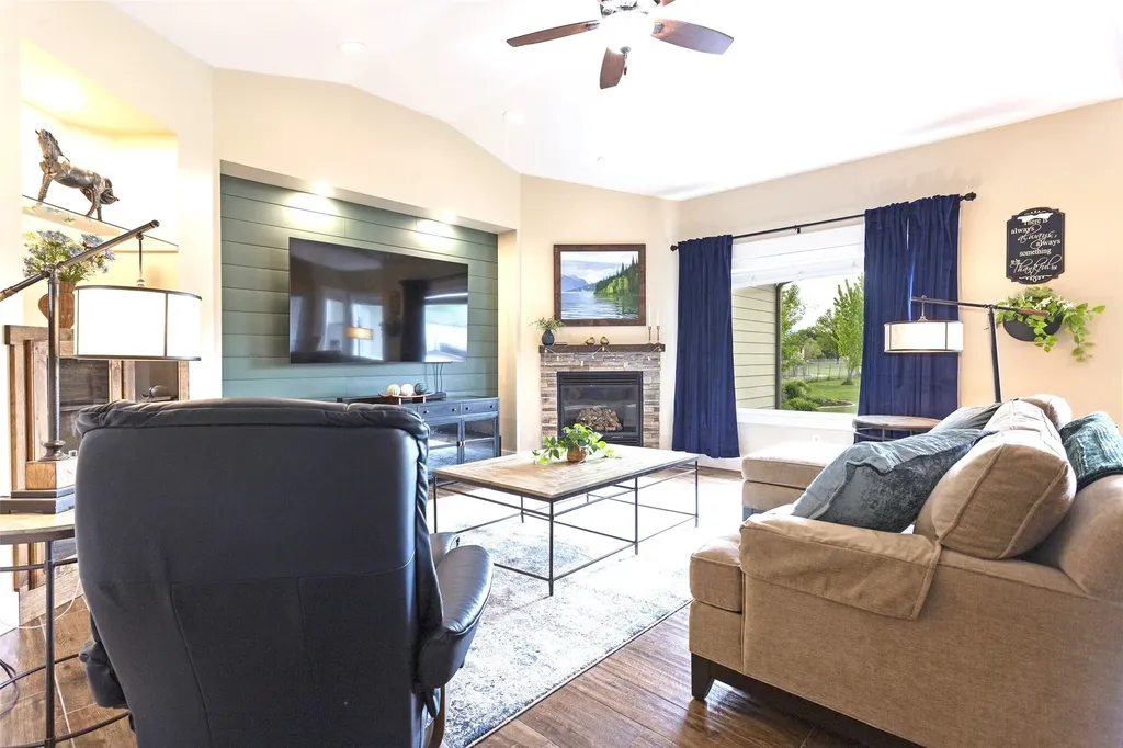 2398 Bald Eagle Close Missoula MT 59804