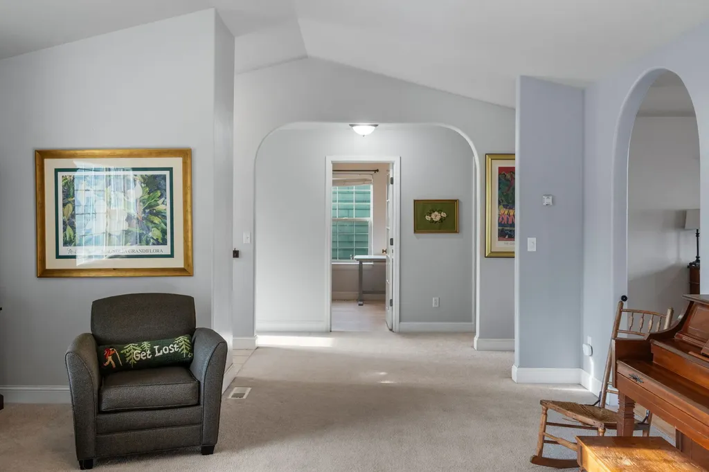 60 Clinton Lane Belgrade MT 59714