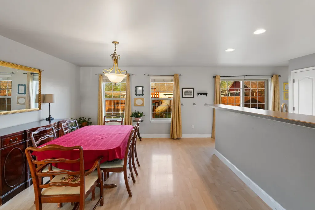 60 Clinton Lane Belgrade MT 59714