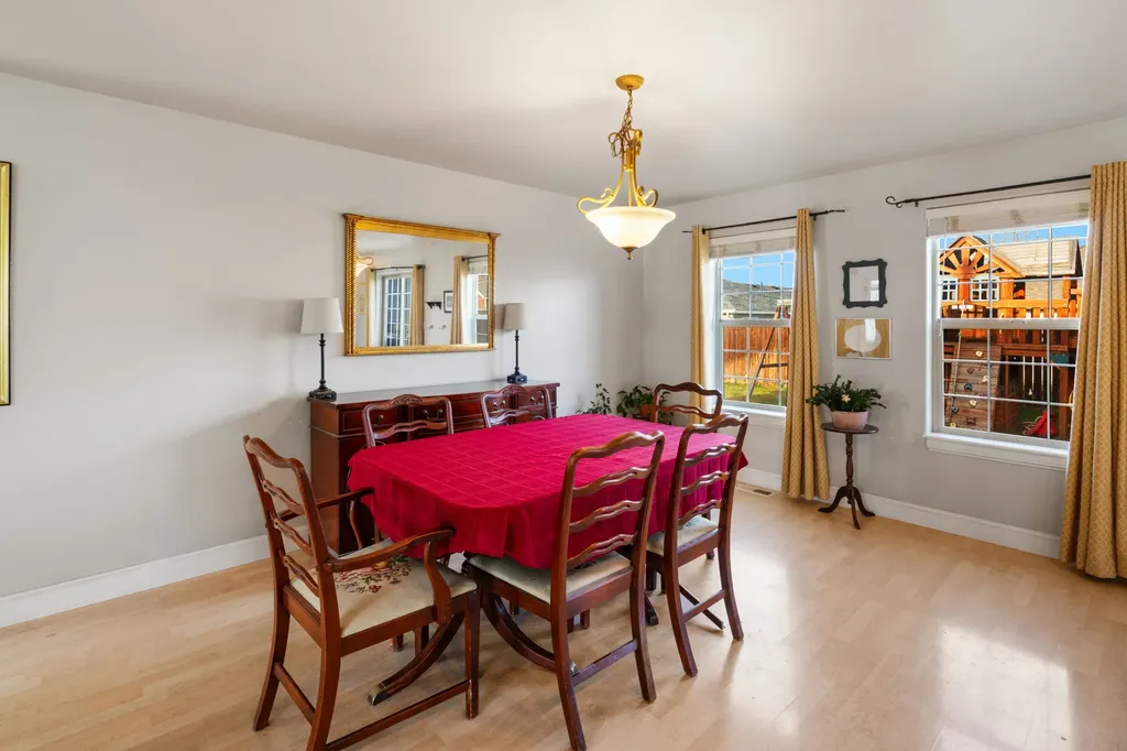 60 Clinton Lane Belgrade MT 59714