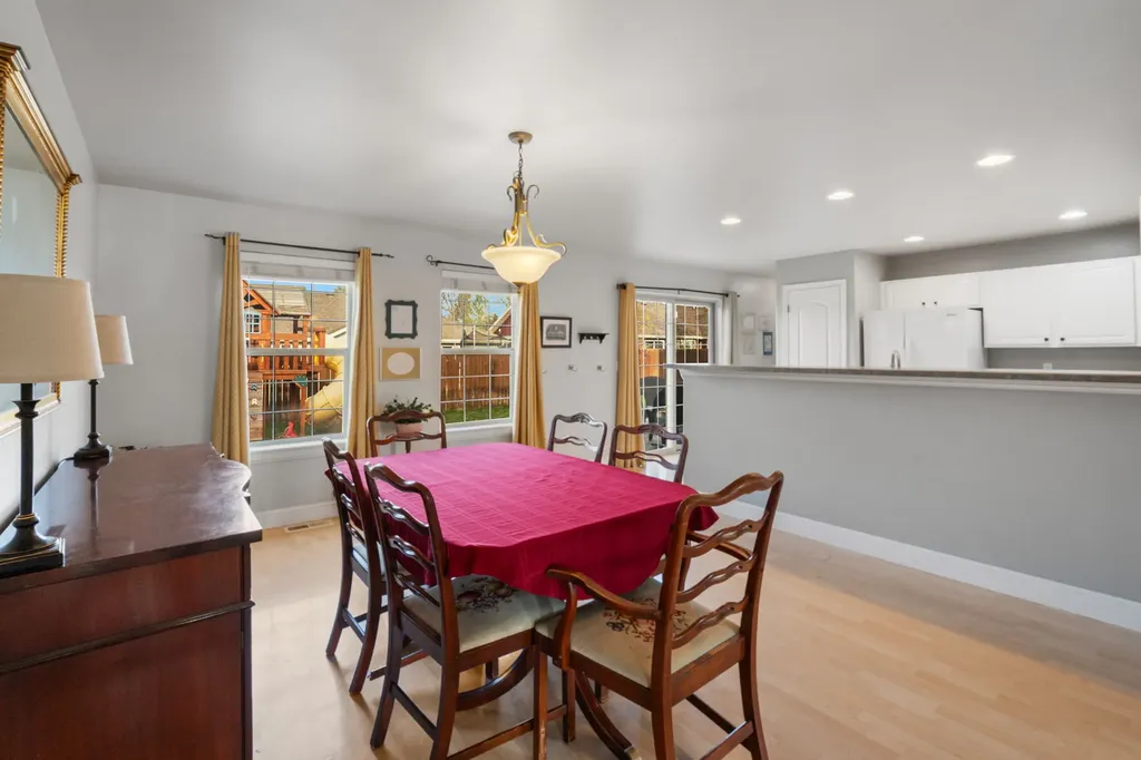 60 Clinton Lane Belgrade MT 59714