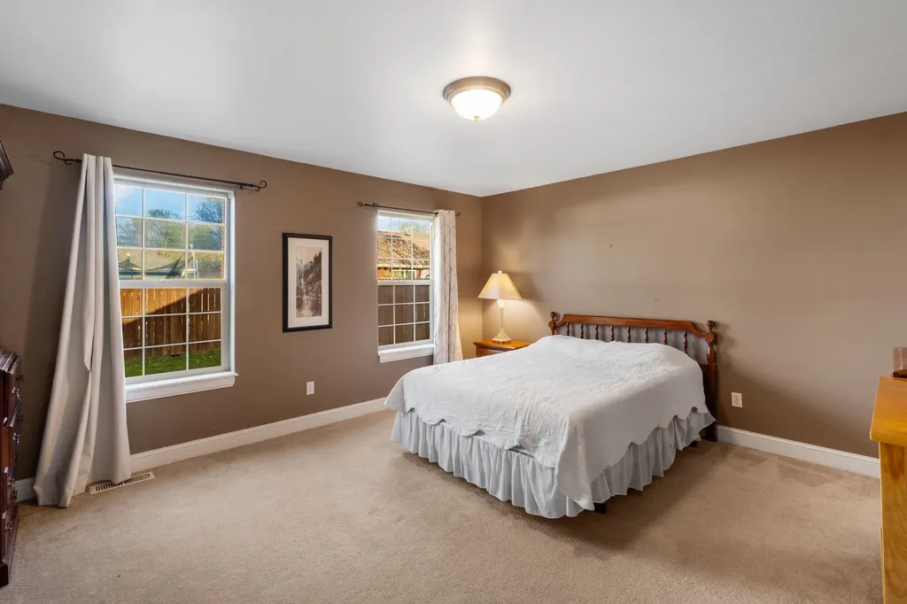 60 Clinton Lane Belgrade MT 59714