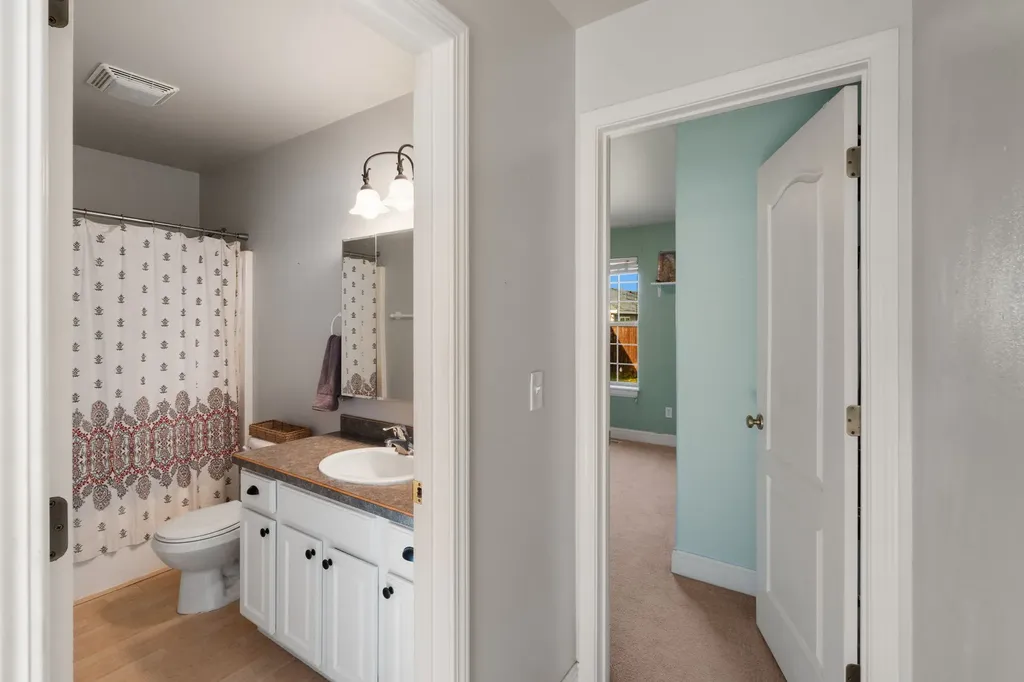 60 Clinton Lane Belgrade MT 59714