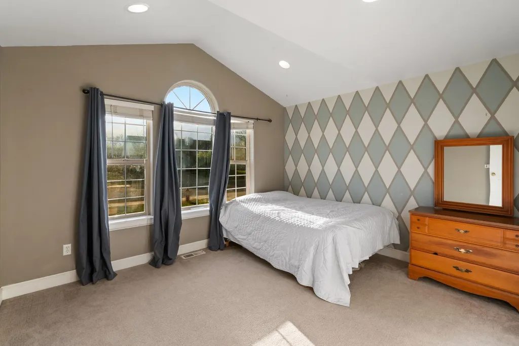 60 Clinton Lane Belgrade MT 59714