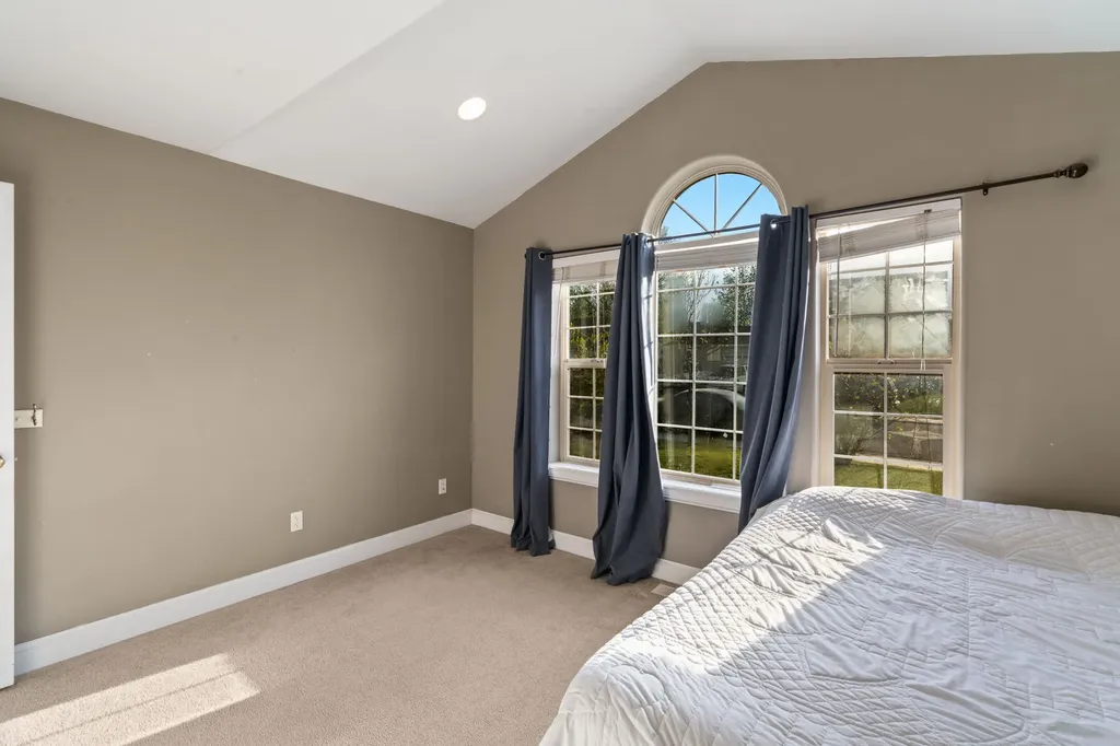 60 Clinton Lane Belgrade MT 59714