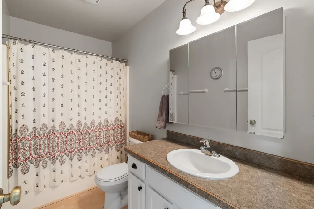 60 Clinton Lane Belgrade MT 59714
