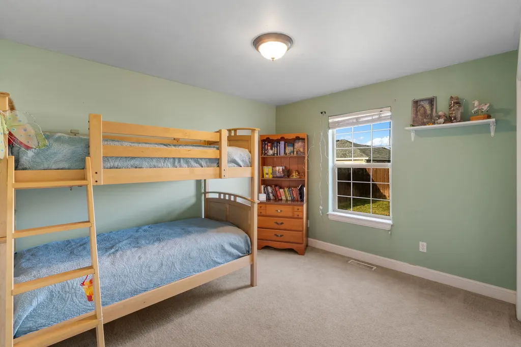 60 Clinton Lane Belgrade MT 59714