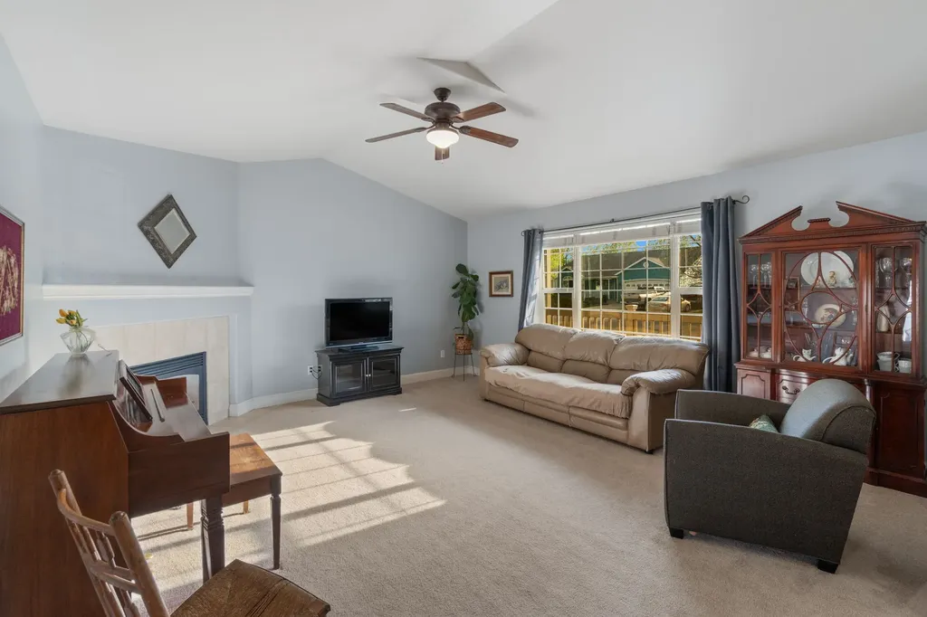 60 Clinton Lane Belgrade MT 59714