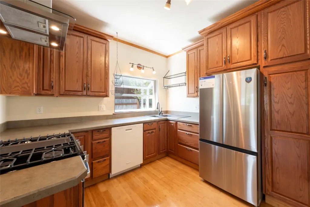 308 Walnut Street Plains MT 59859