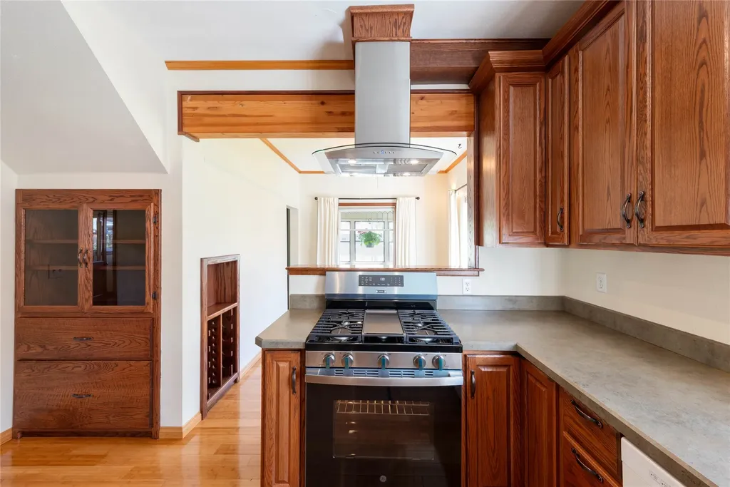 308 Walnut Street Plains MT 59859