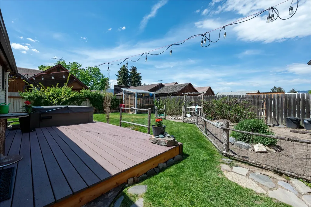 308 Walnut Street Plains MT 59859