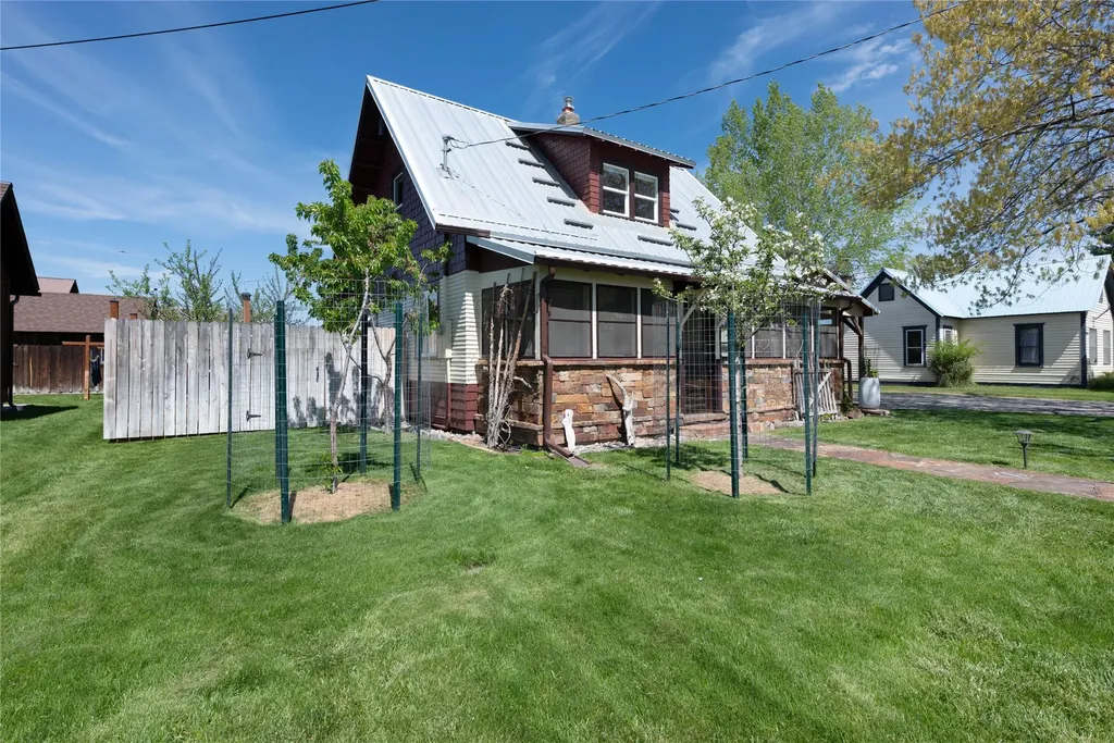 308 Walnut Street Plains MT 59859