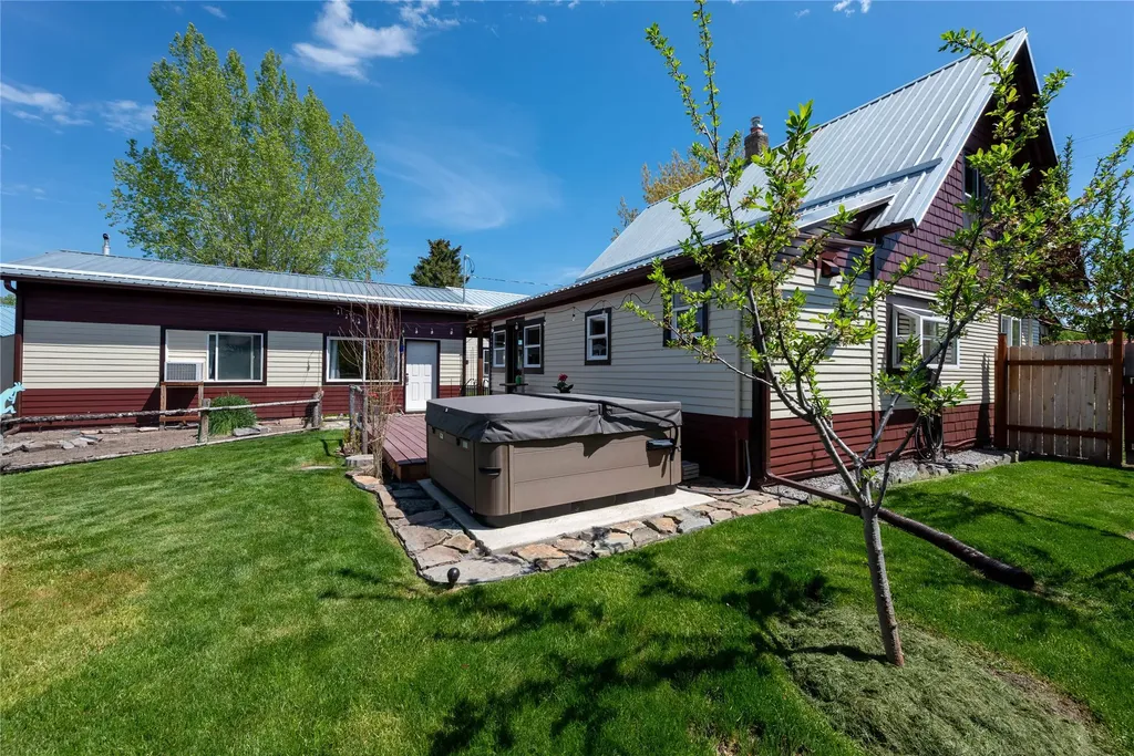 308 Walnut Street Plains MT 59859