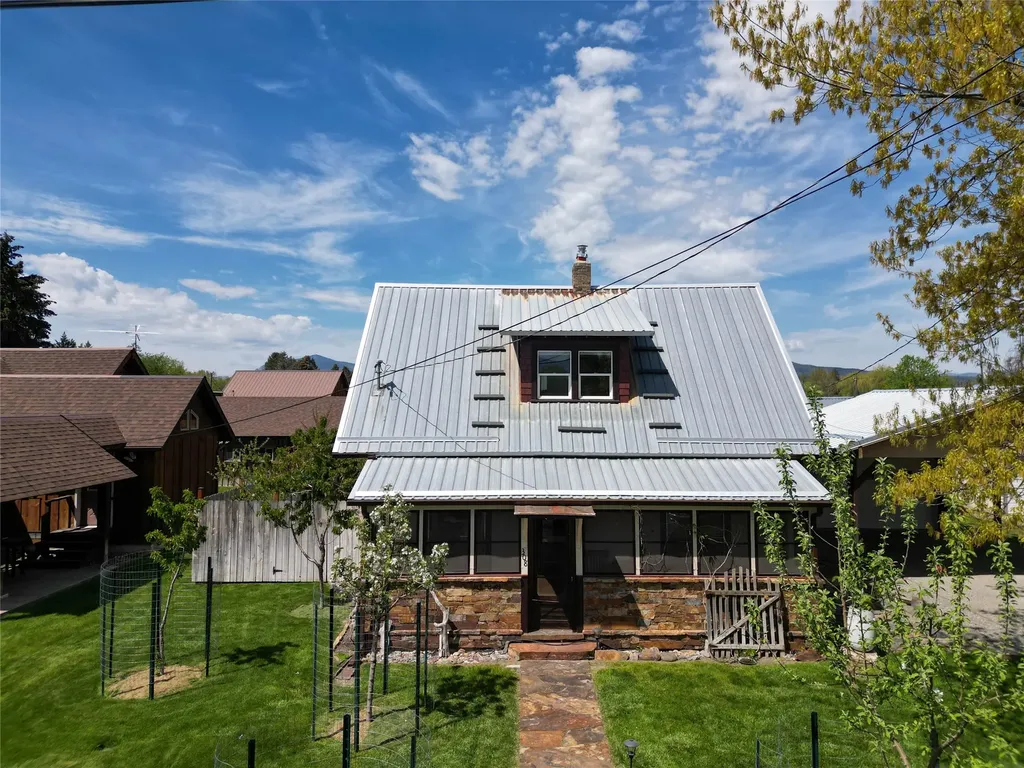 308 Walnut Street Plains MT 59859