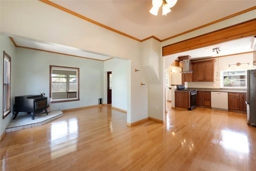 308 Walnut Street Plains MT 59859