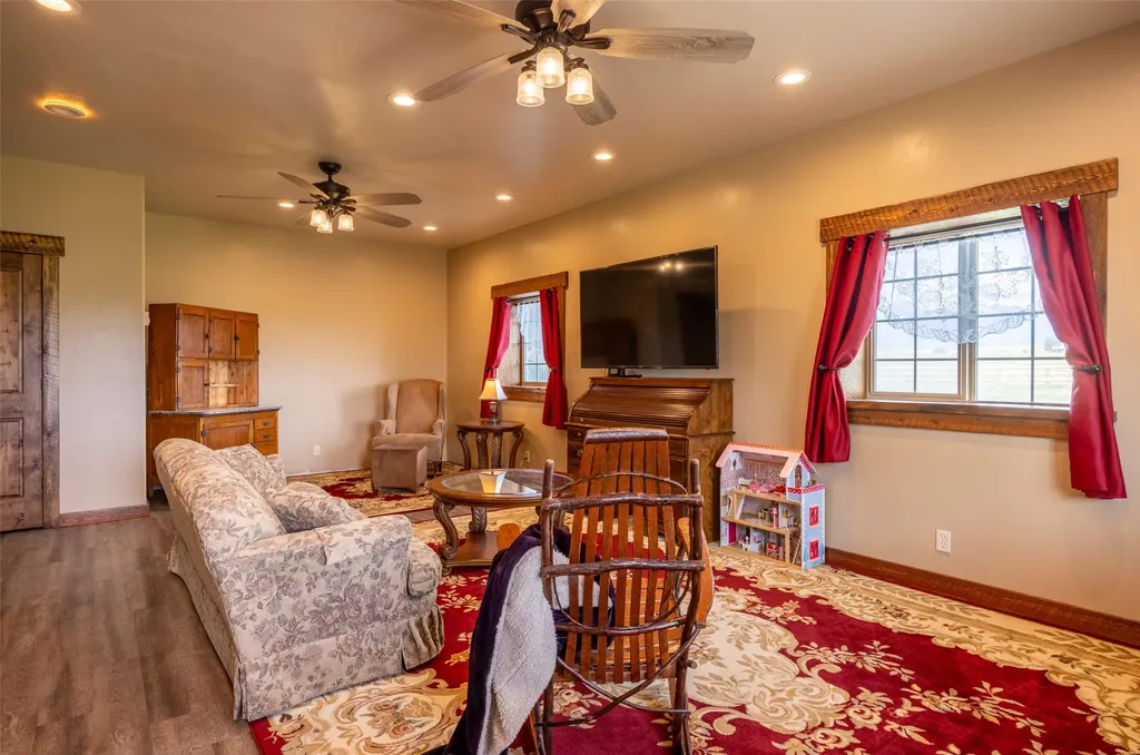 38369 Songer Road Ronan MT 59864