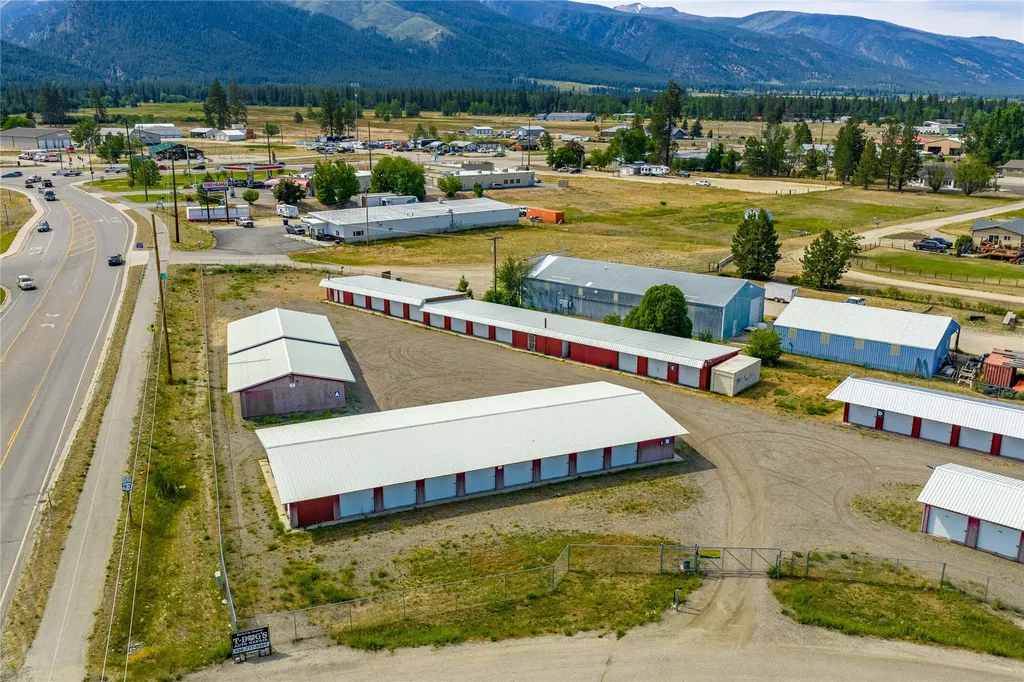 17 Red Ranch Road Stevensville MT 59870