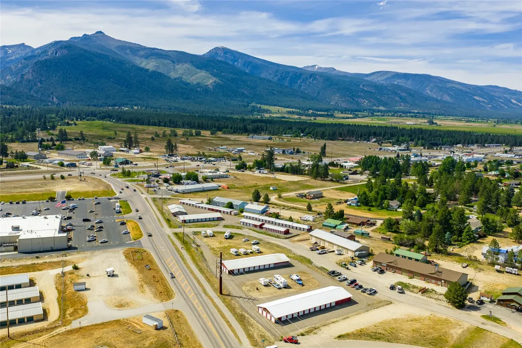 17 Red Ranch Road Stevensville MT 59870