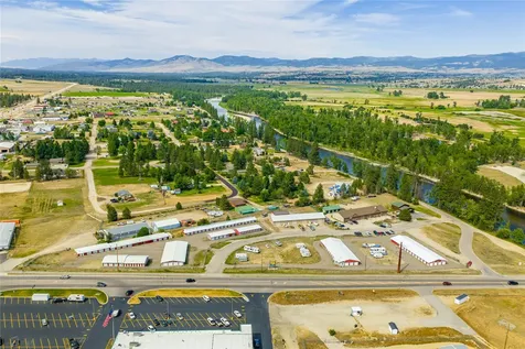 17 Red Ranch Road Stevensville MT 59870