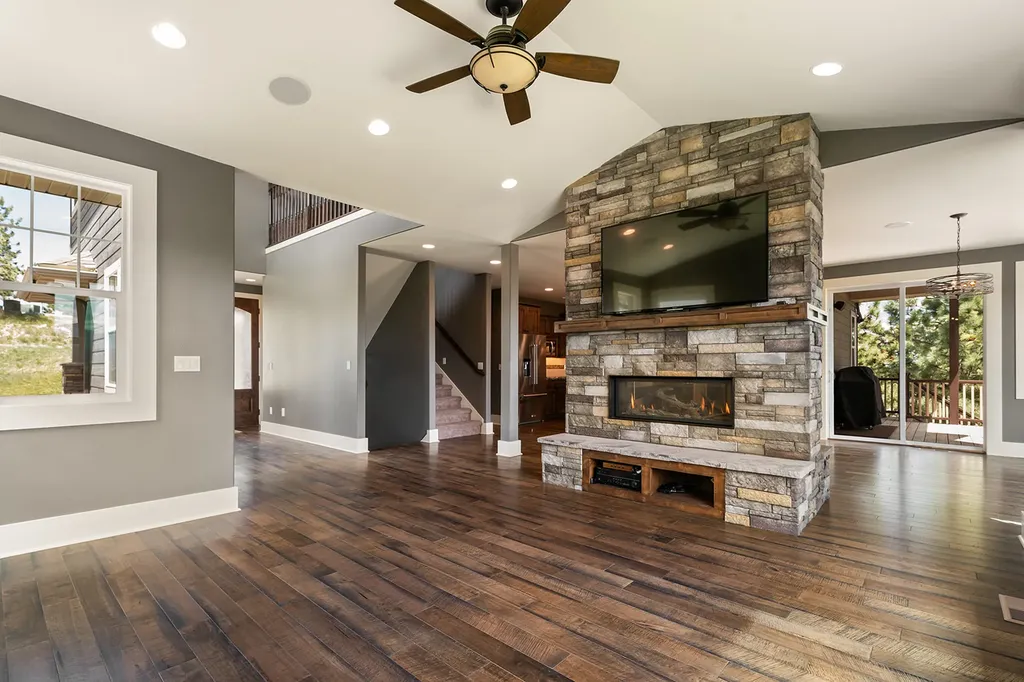 30 Meadowgrass Road Clancy MT 59634