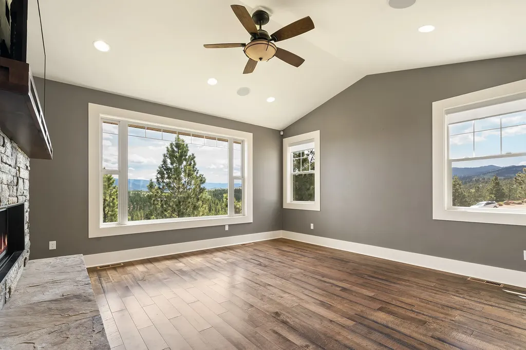 30 Meadowgrass Road Clancy MT 59634