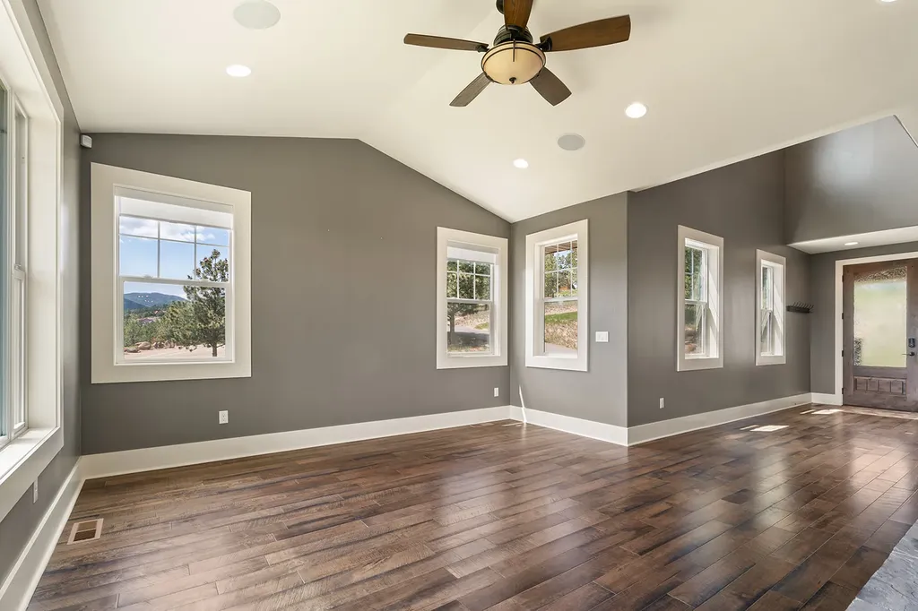 30 Meadowgrass Road Clancy MT 59634