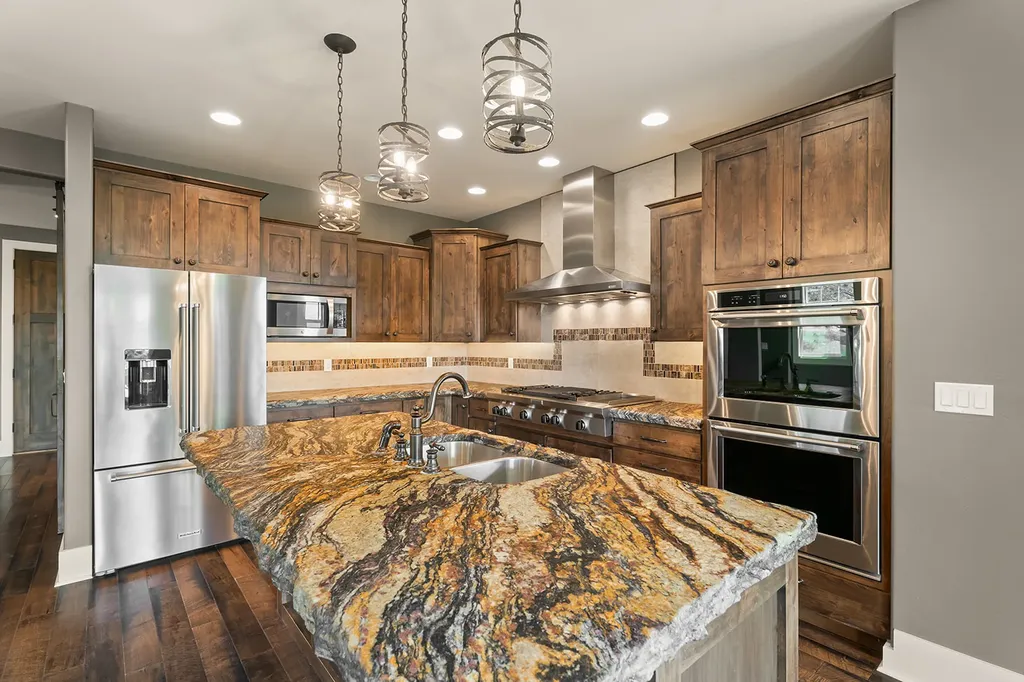 30 Meadowgrass Road Clancy MT 59634