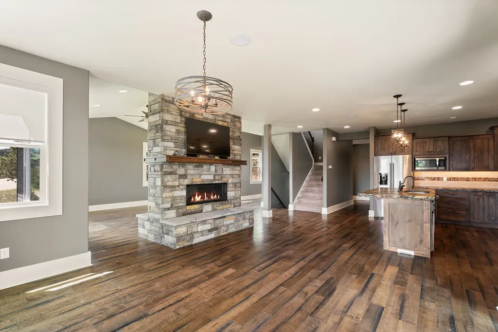 30 Meadowgrass Road Clancy MT 59634