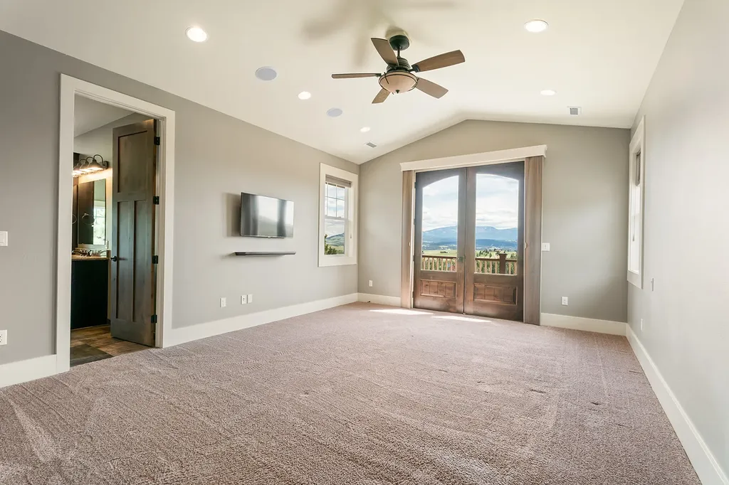 30 Meadowgrass Road Clancy MT 59634