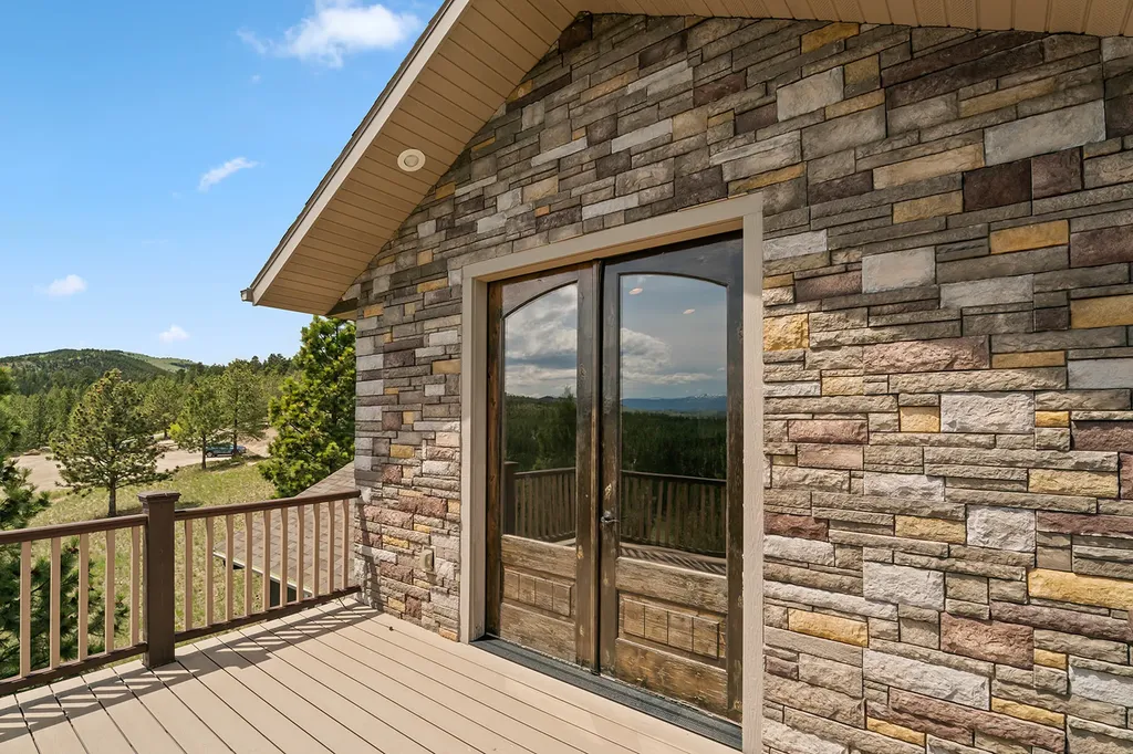 30 Meadowgrass Road Clancy MT 59634