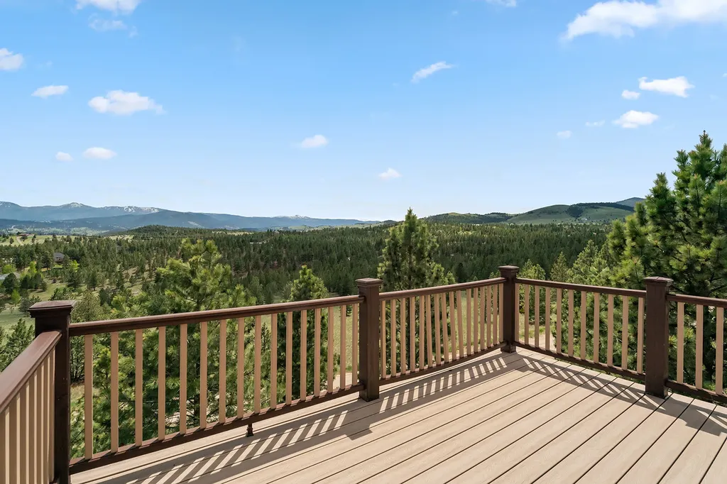 30 Meadowgrass Road Clancy MT 59634