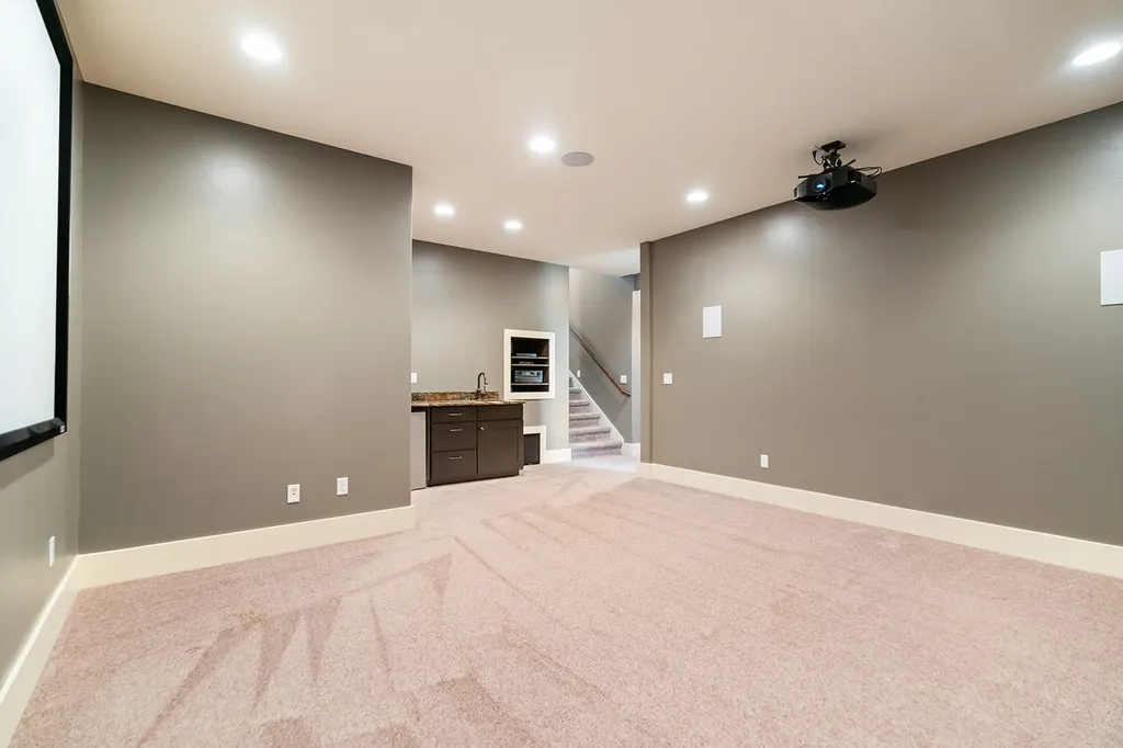 30 Meadowgrass Road Clancy MT 59634