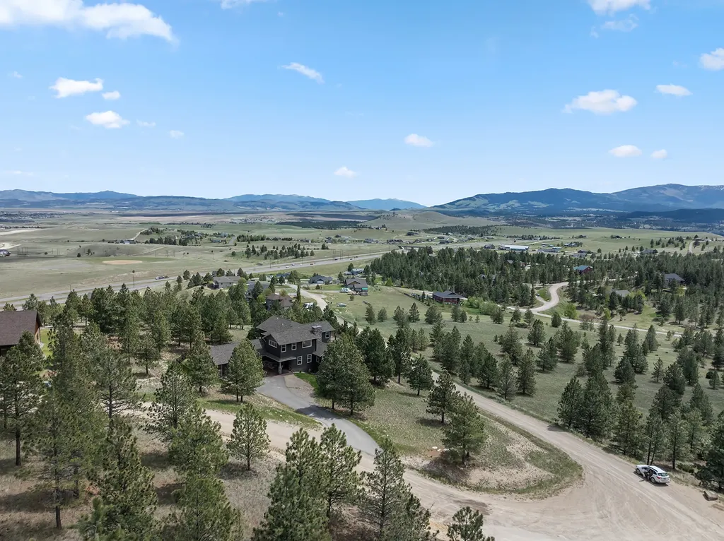 30 Meadowgrass Road Clancy MT 59634