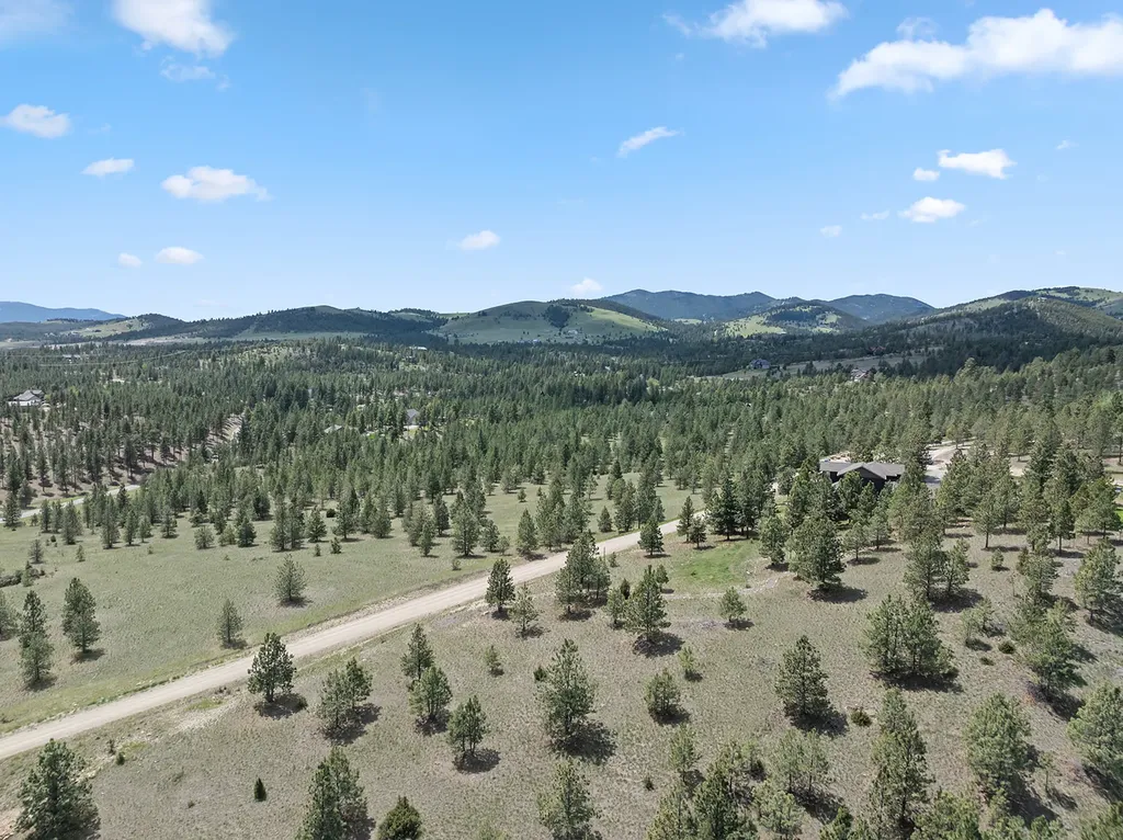 30 Meadowgrass Road Clancy MT 59634