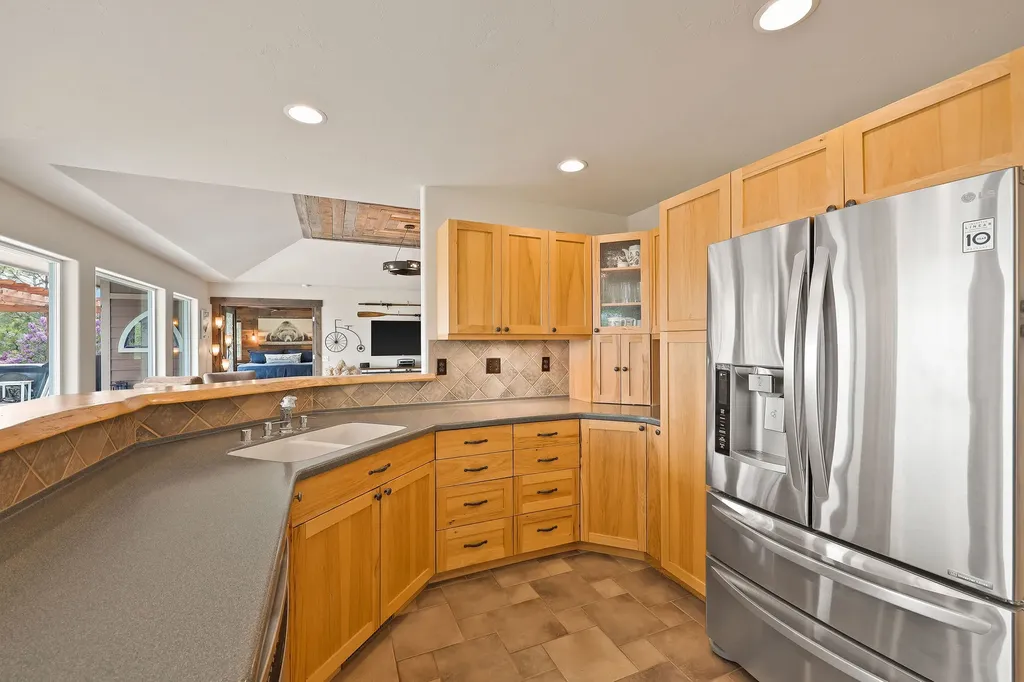 416 & 420 S Eighty Drive Somers MT 59932