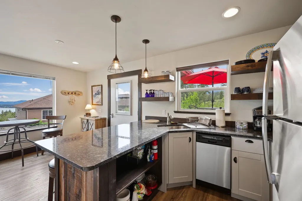 416 & 420 S Eighty Drive Somers MT 59932