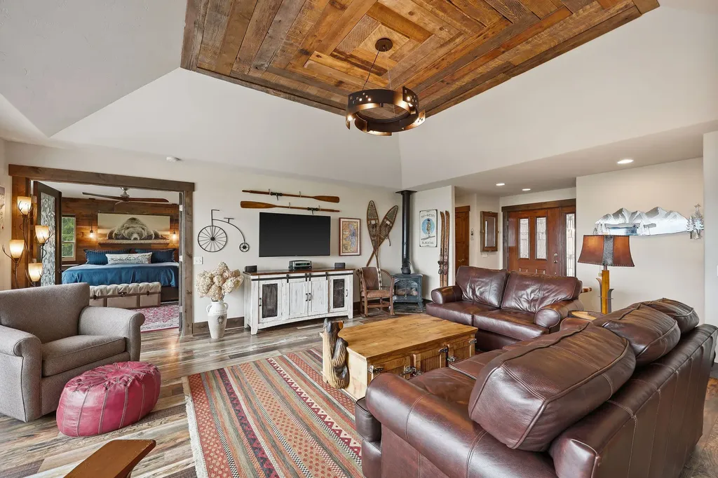 416 & 420 S Eighty Drive Somers MT 59932