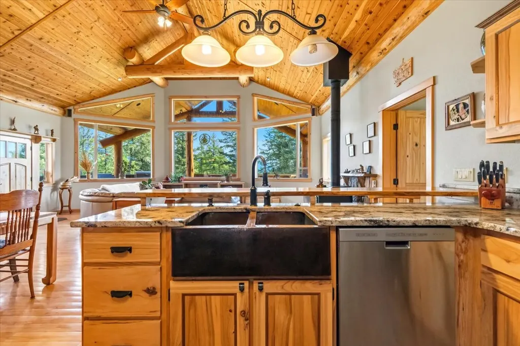 130 Glen Hills Drive Eureka MT 59917