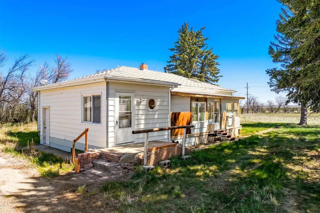 4350 Mt Highway 223 Chester MT 59522