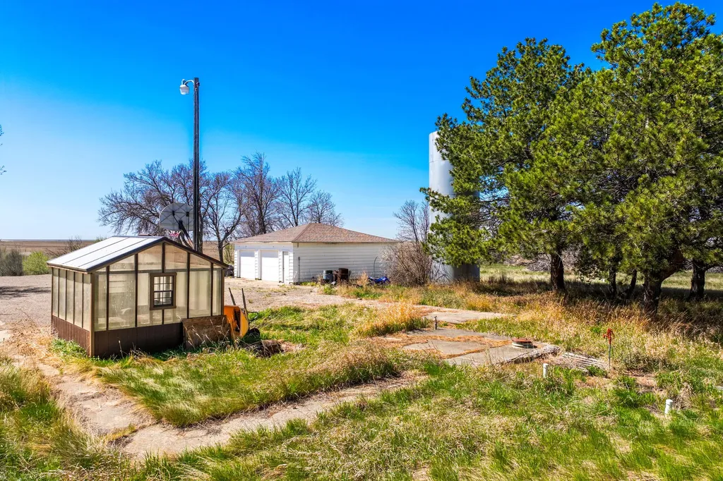 4350 Mt Highway 223 Chester MT 59522