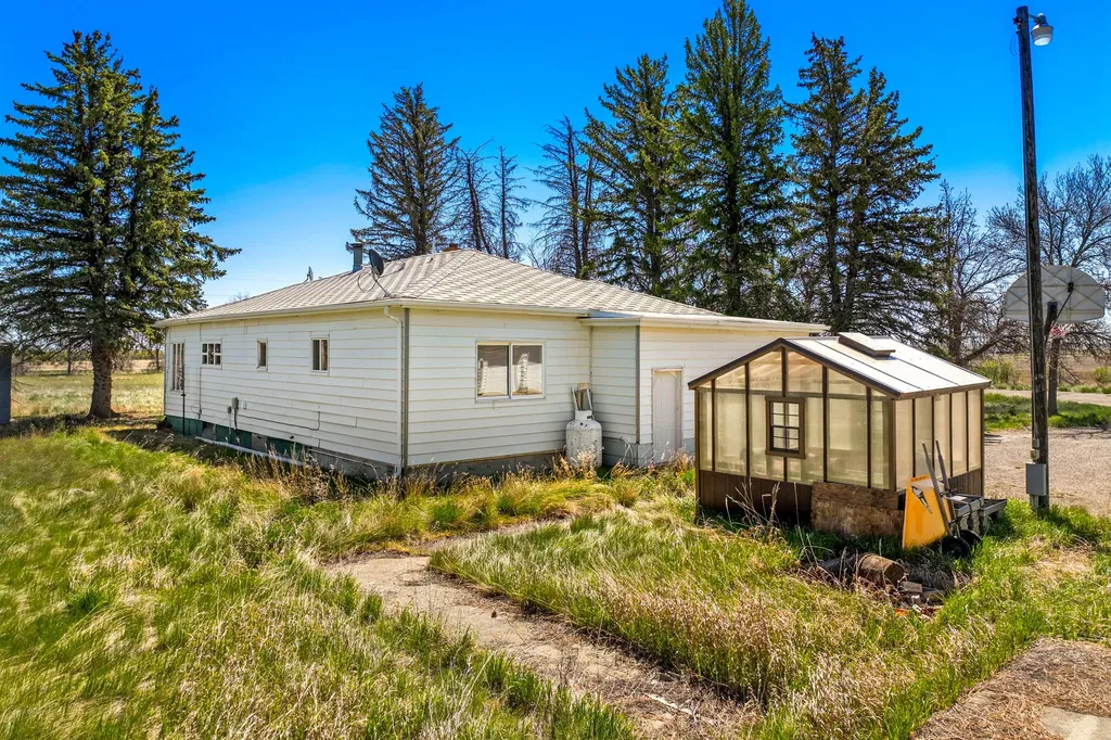 4350 Mt Highway 223 Chester MT 59522