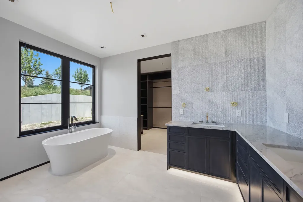 131 Eastside Highway Hamilton MT 59840