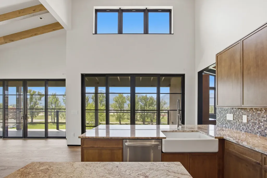 131 Eastside Highway Hamilton MT 59840