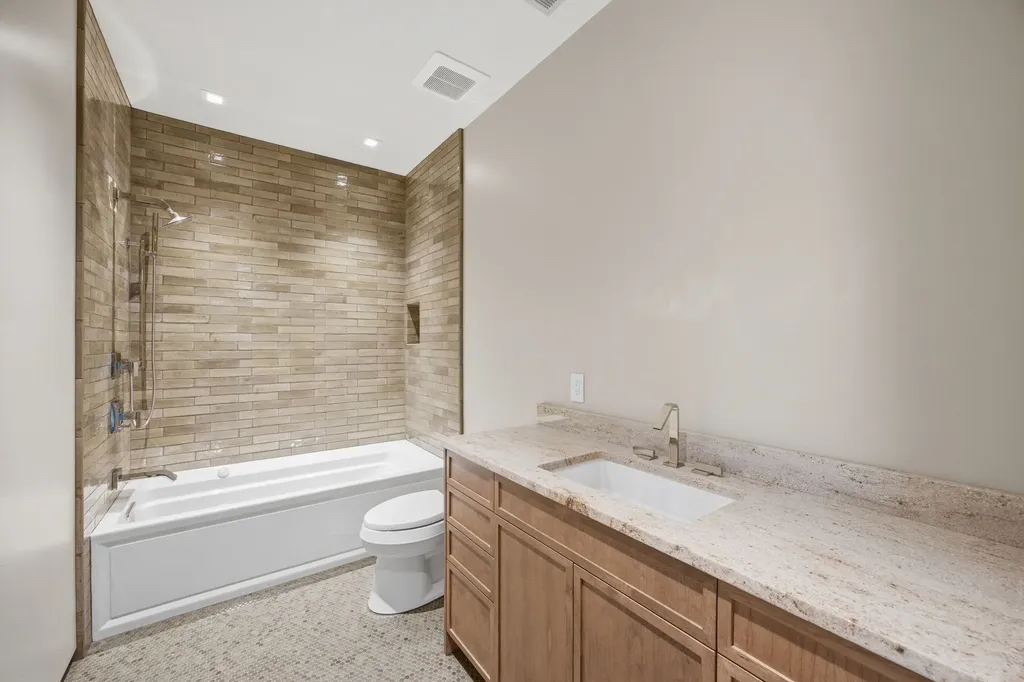 131 Eastside Highway Hamilton MT 59840