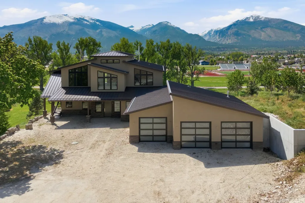 131 Eastside Highway Hamilton MT 59840