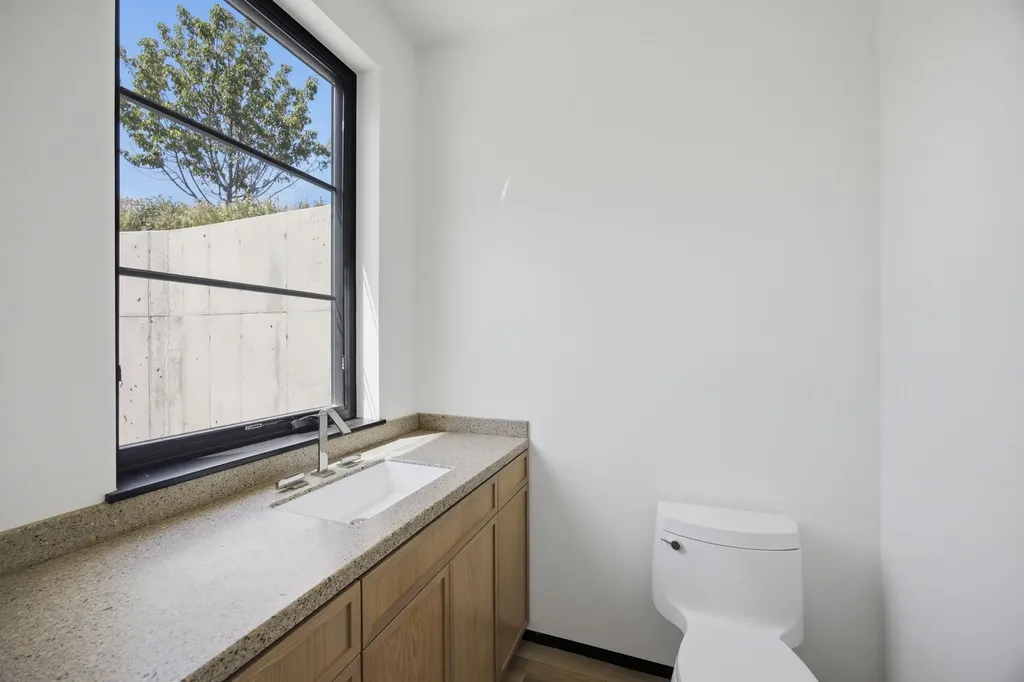 131 Eastside Highway Hamilton MT 59840