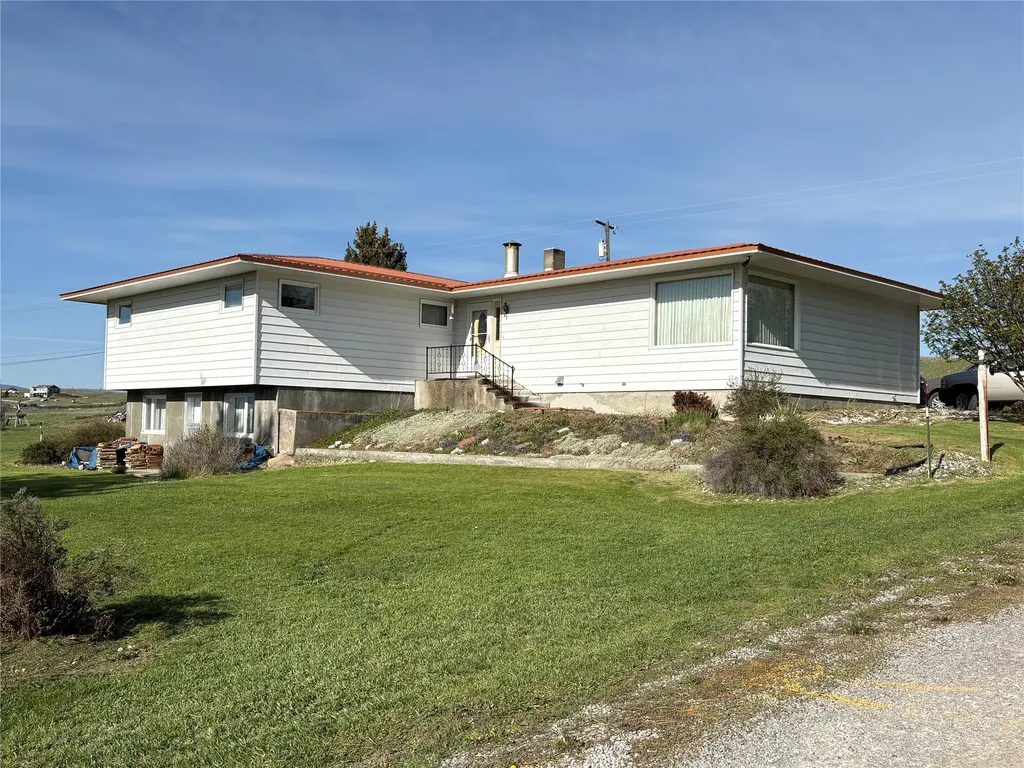 11 Hoover Road Drummond MT 59832